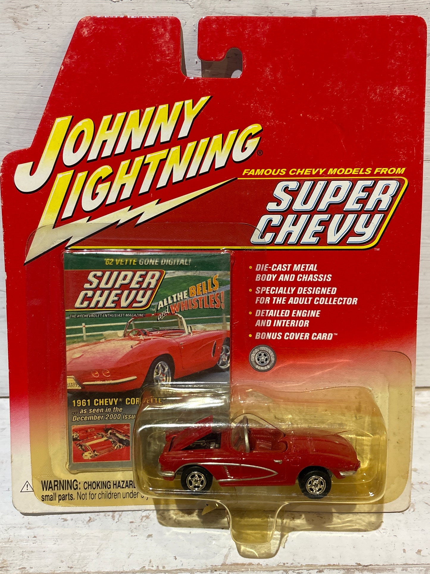 Johnny Lightning - Super Chevy - 1961 Chevy Corvette