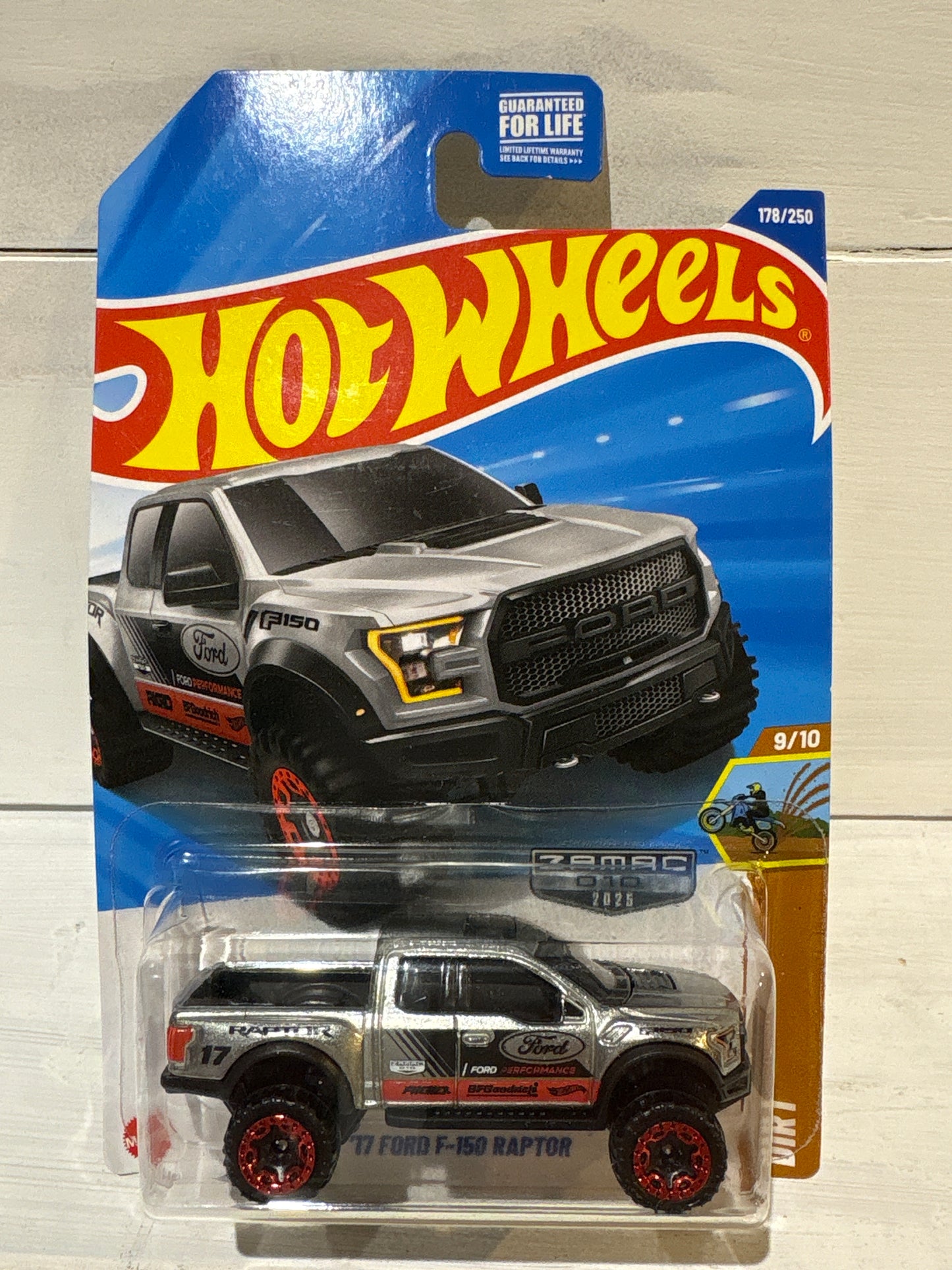 Hot Wheels - ‘17 Ford F-150 Raptor - HW Dirt - ZAMAC