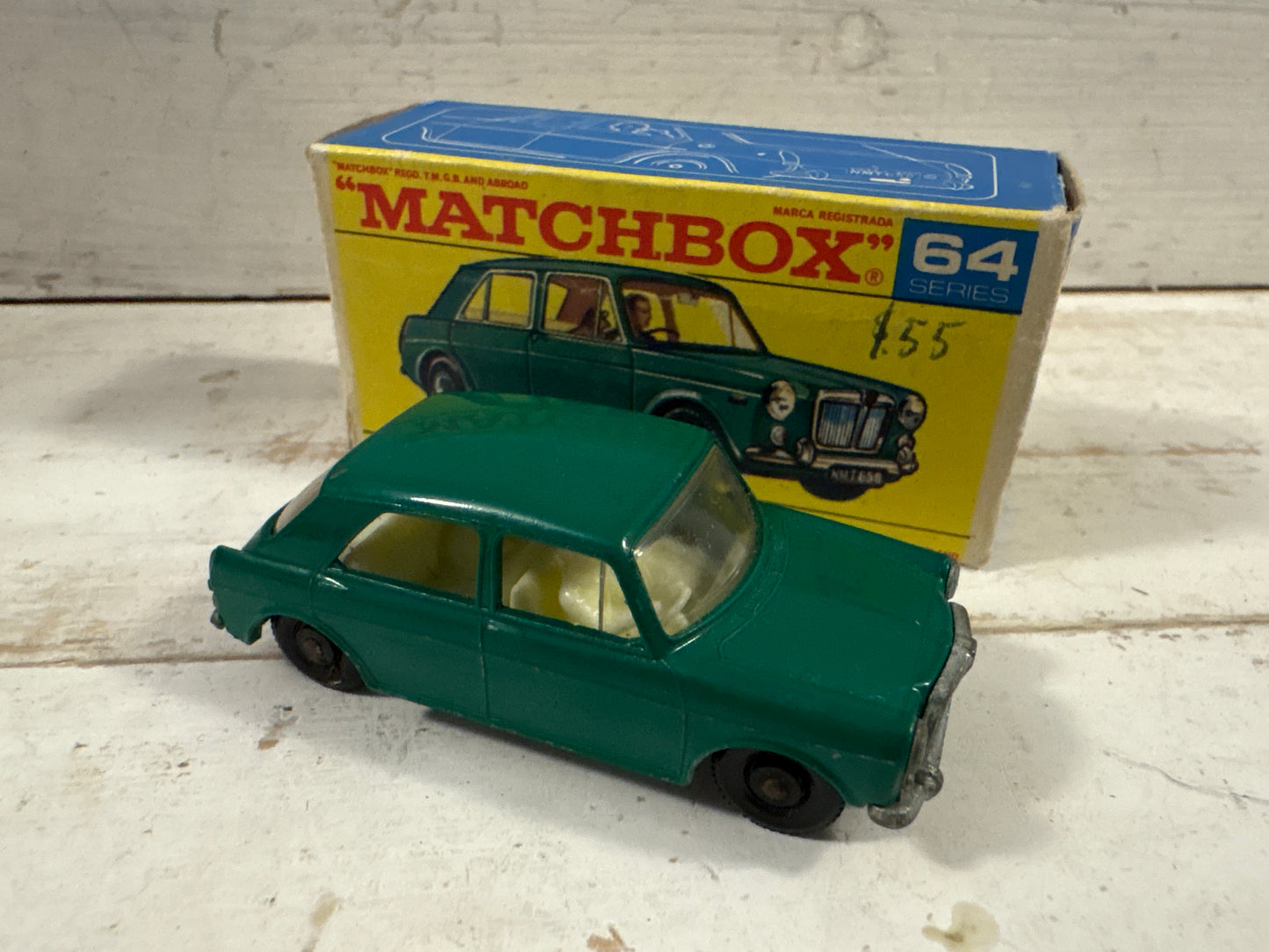 Matchbox - MG 1100 - Regular wheels