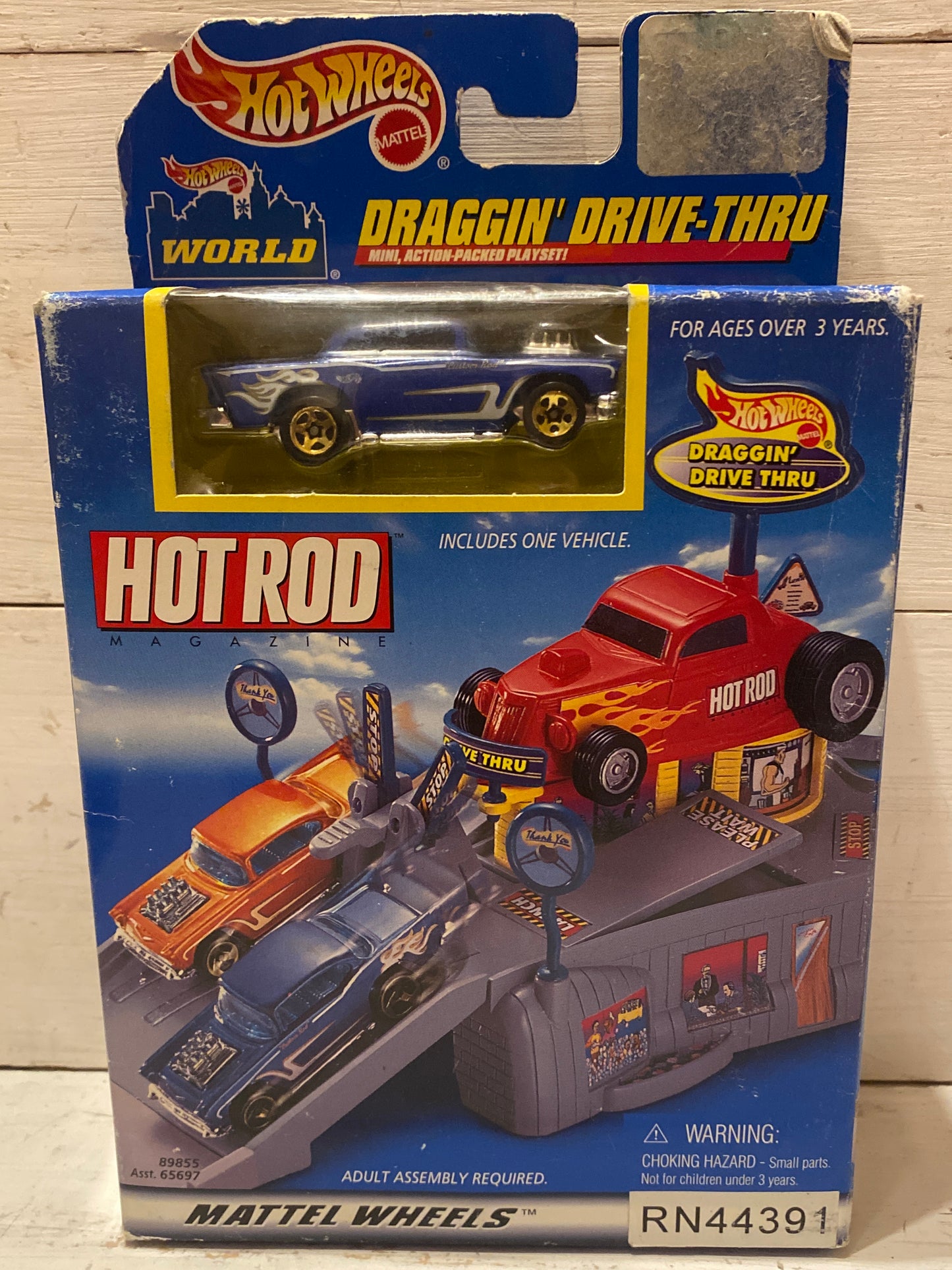 Hot Wheels Hot Rod Magazine Draggin’ Drive Thru with ‘57 Chevy
