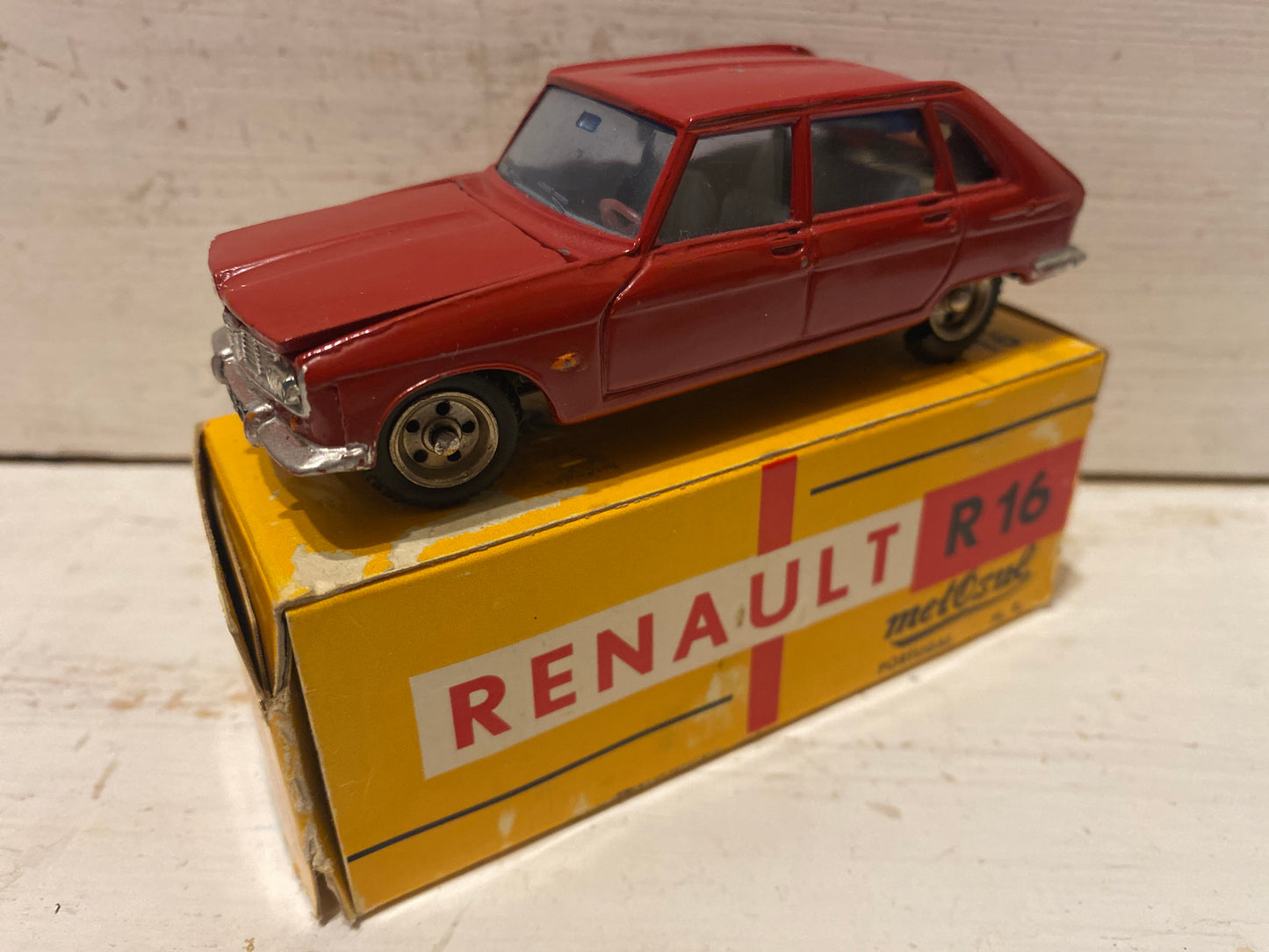 MetOsul Renault R16 - Red