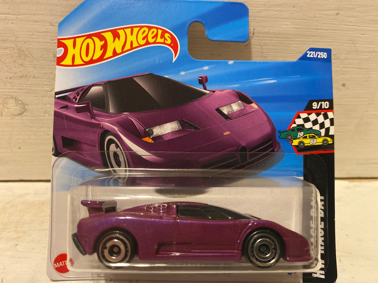 Hot Wheels - ‘94 Bugatti EB110 SS - Purple