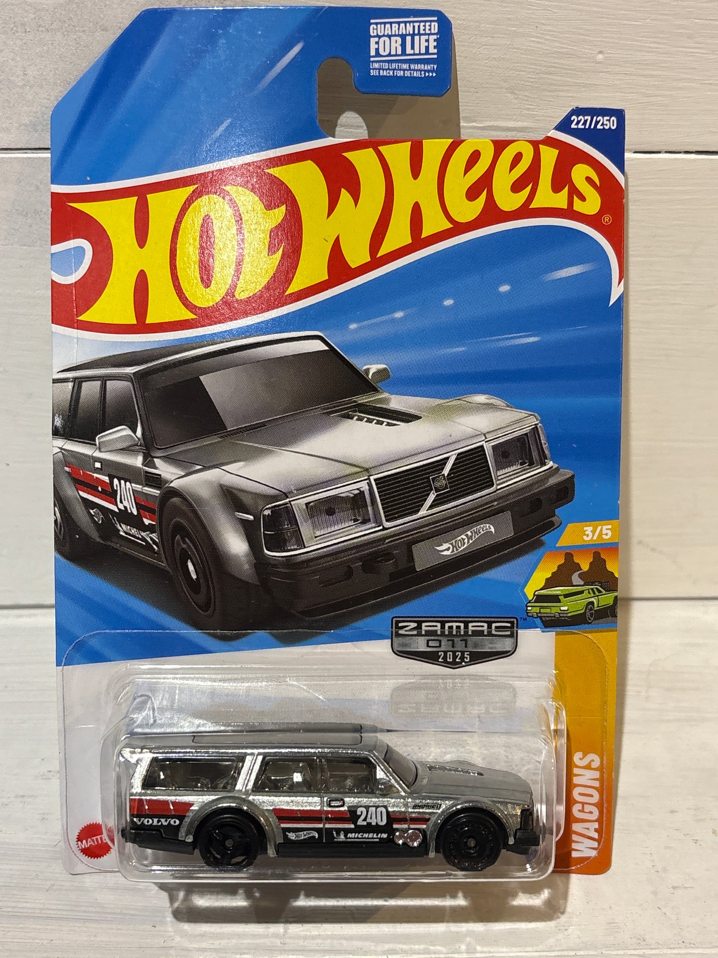 Hot Wheels - Volvo 240 Drift Wagon - Wagons - ZAMAC