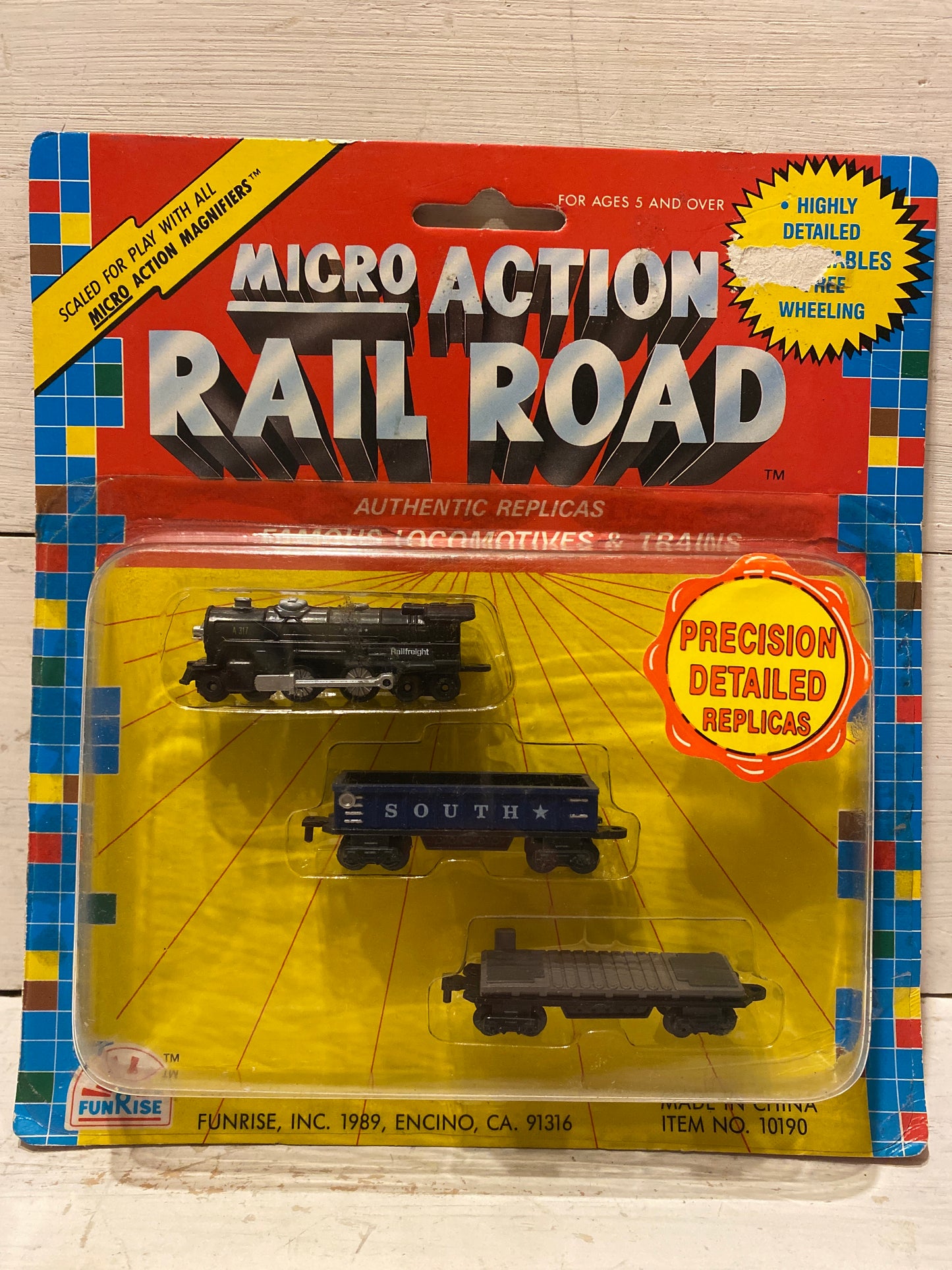 FunRise Micro Action Rail Road - South Railfreight Steam Locomotive