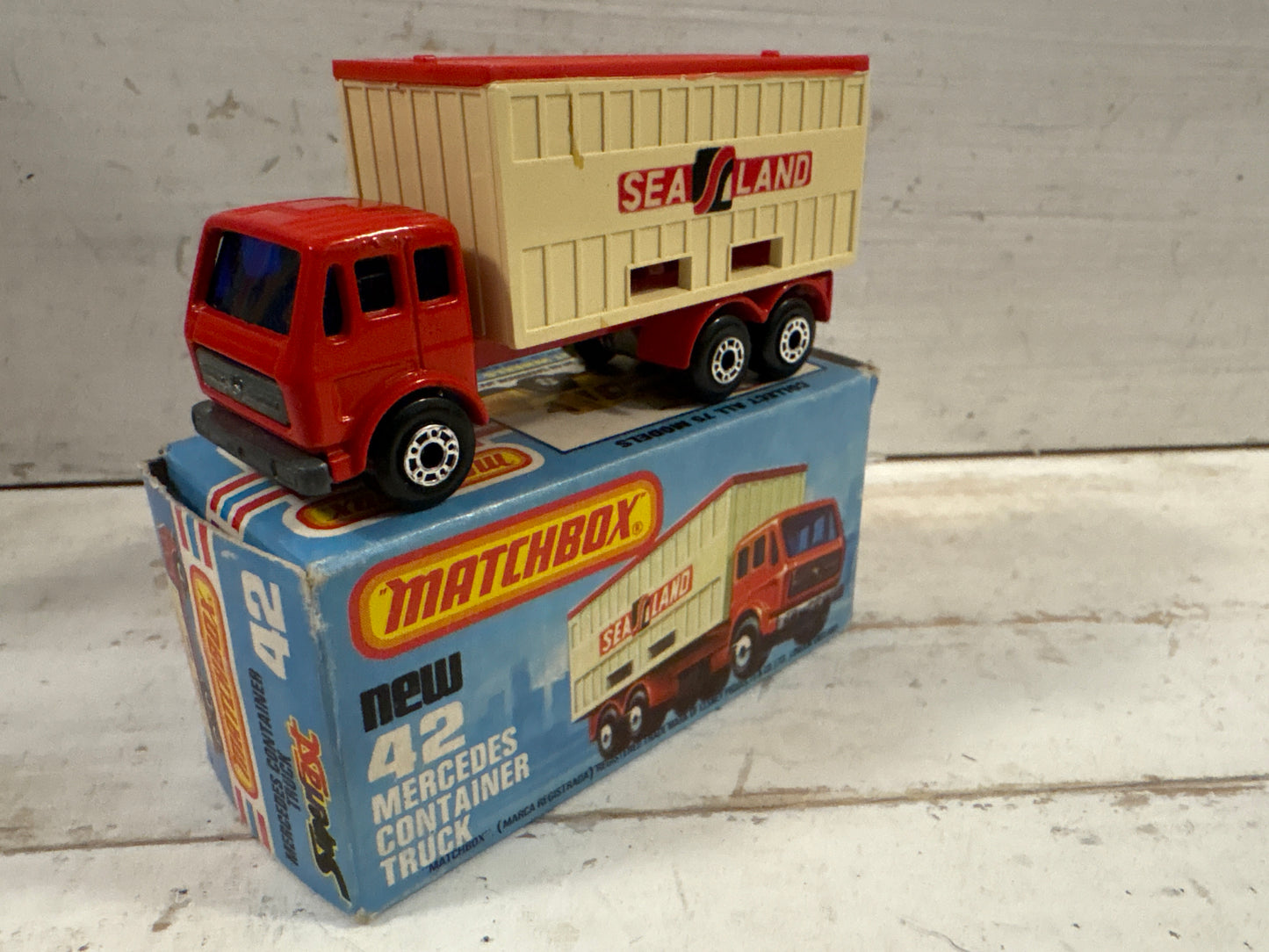 Matchbox - Mercedes Container Truck - Sealand