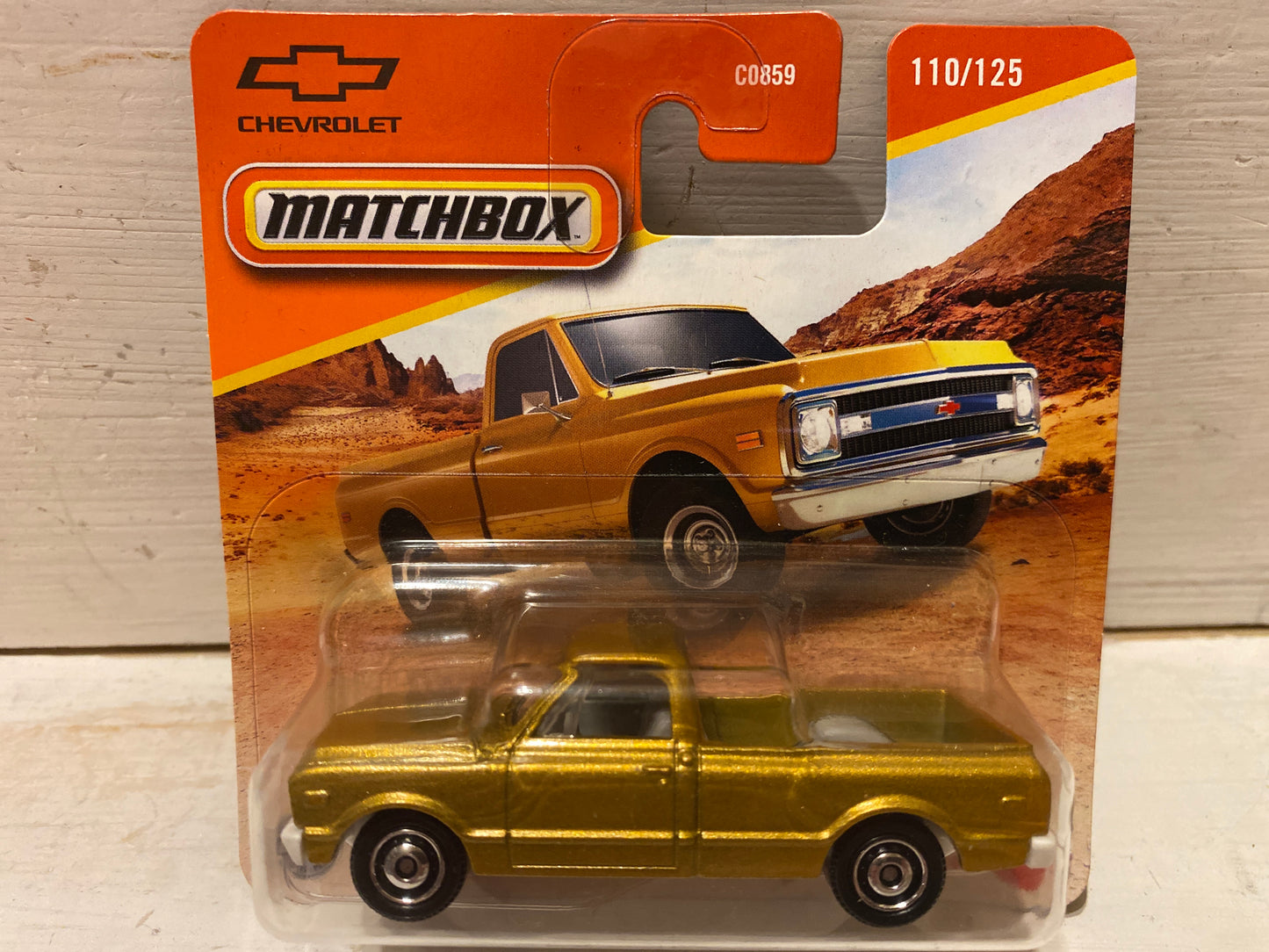 Matchbox - 1968 Chevy C10 Pickup - Gold