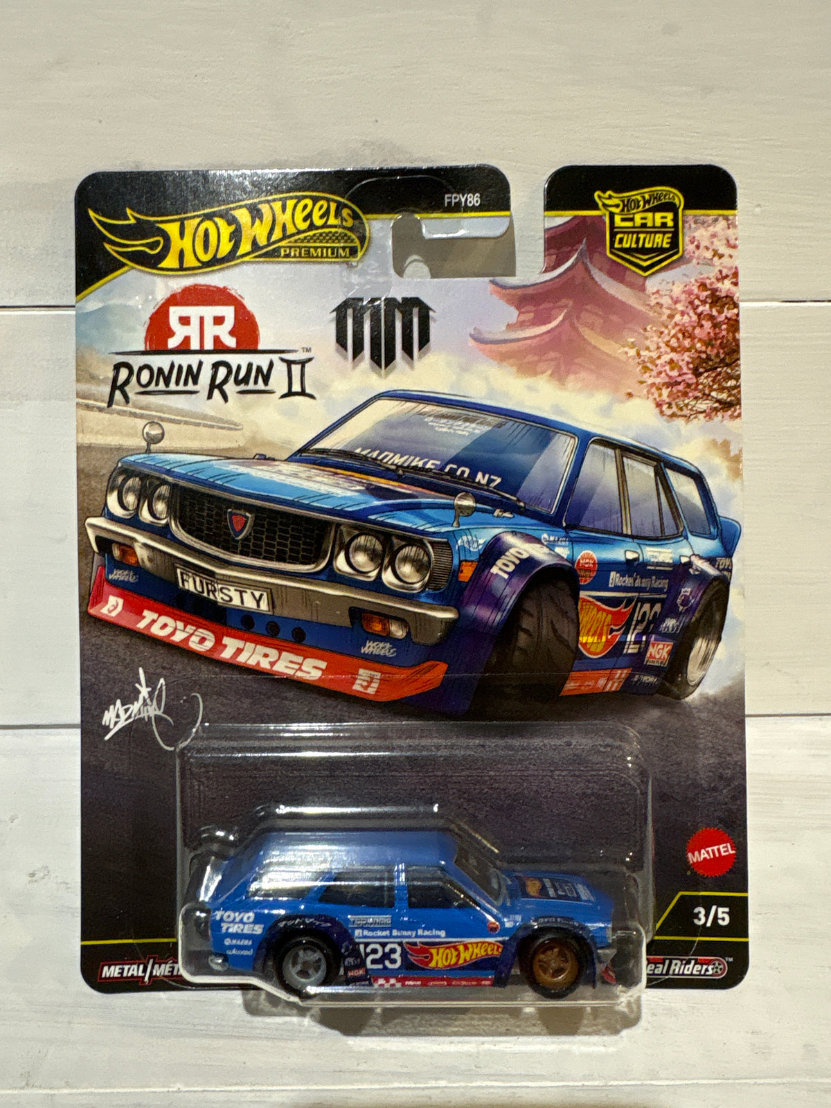 Hot Wheels Ronin Run II - Mad Mike Mazda RX-3 Wagon