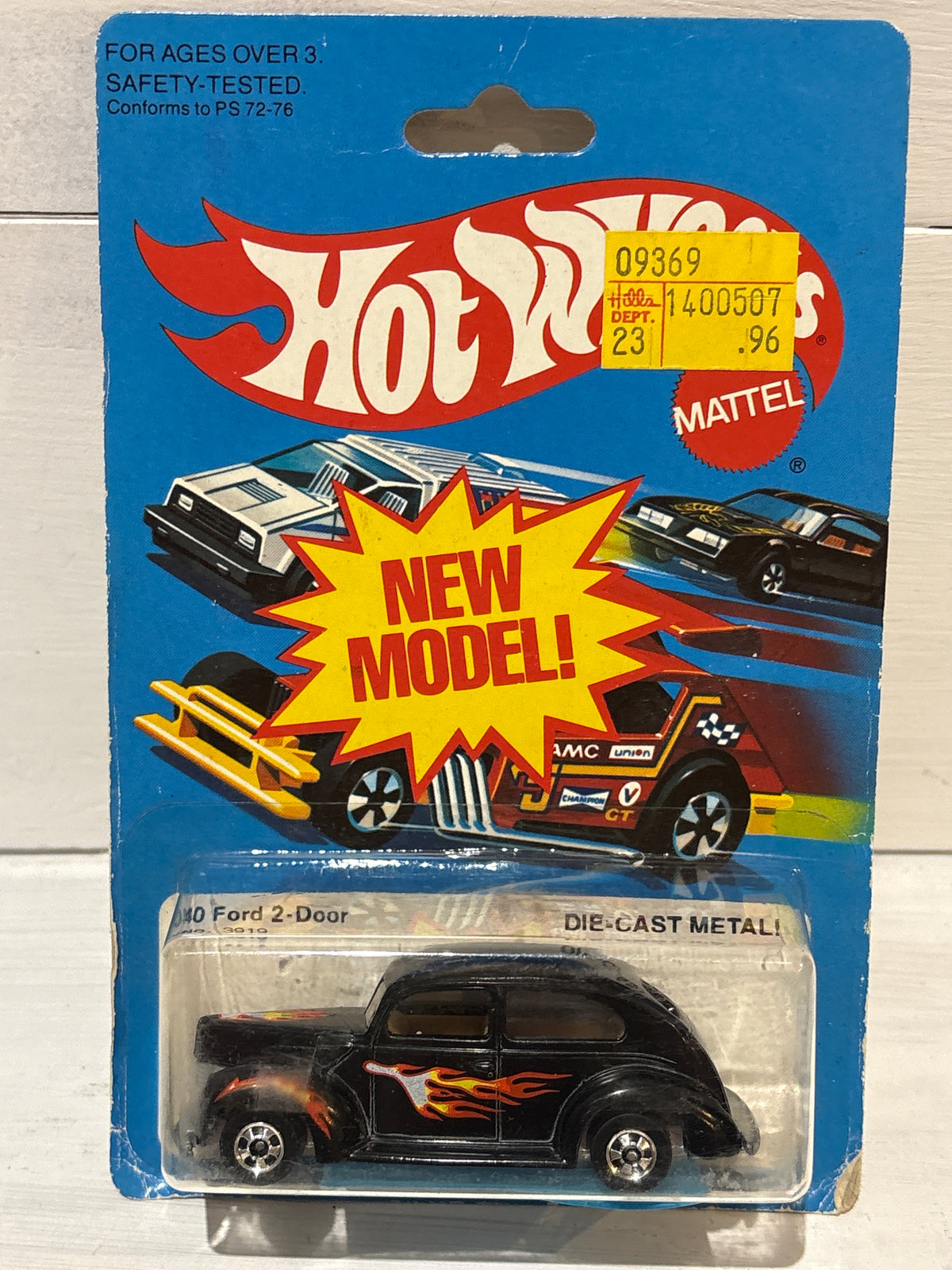 Hot Wheels - 40 Ford 2-Door - Black with Flames - Hong Kong Base