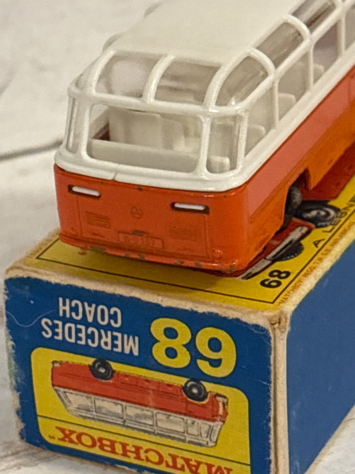Matchbox - Mercedes Coach - Regular Wheels