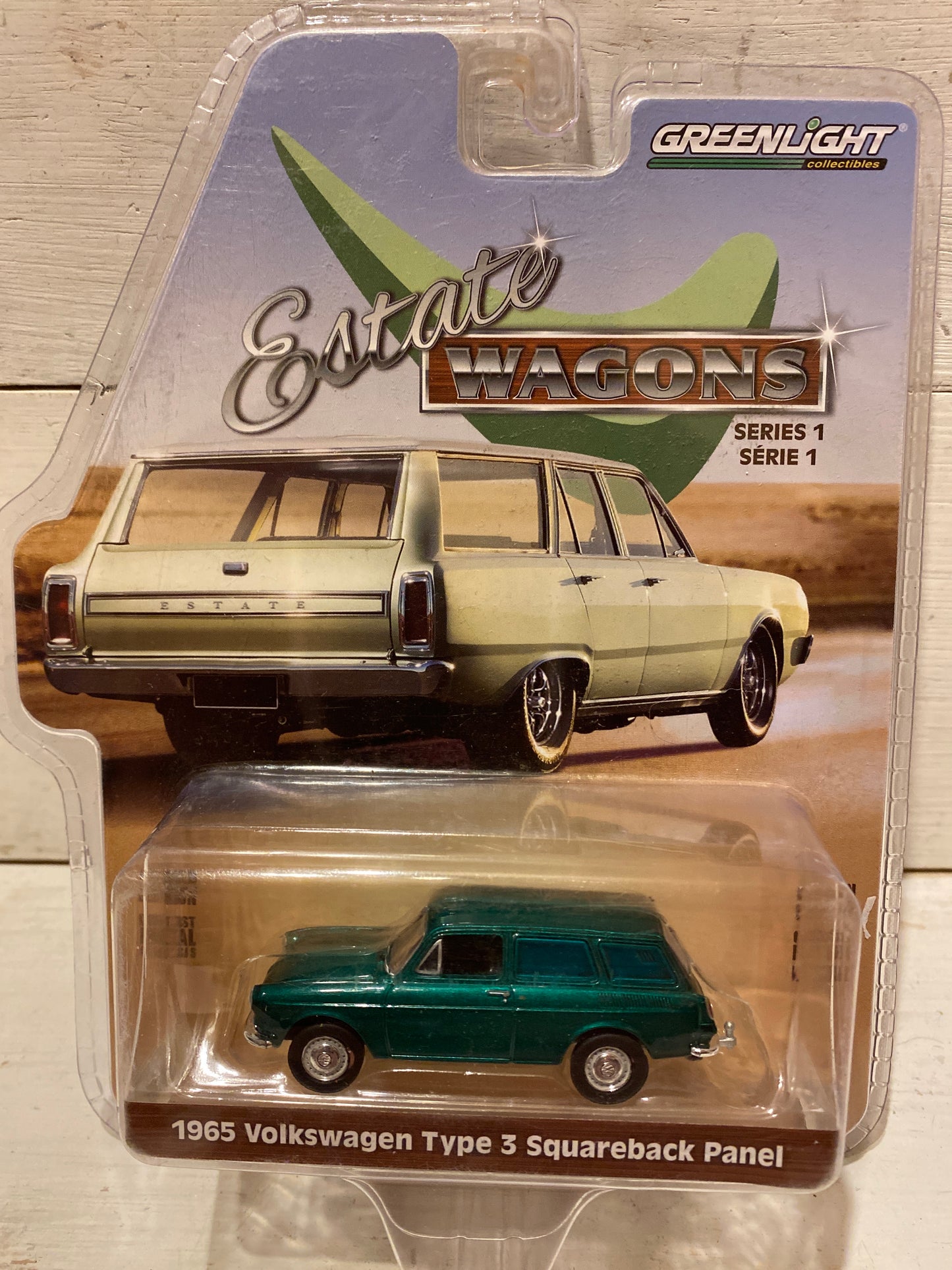 Greenlight Collectibles Estate Wagons Series 1 - Volkswagen Type 3 Squareback Panel - Chase