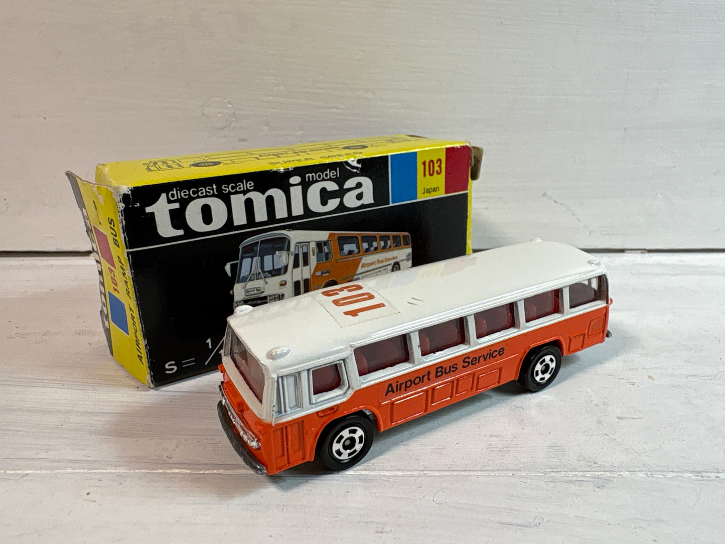 Tomica - Mitsubishi Fuso Airport Ramp Bus