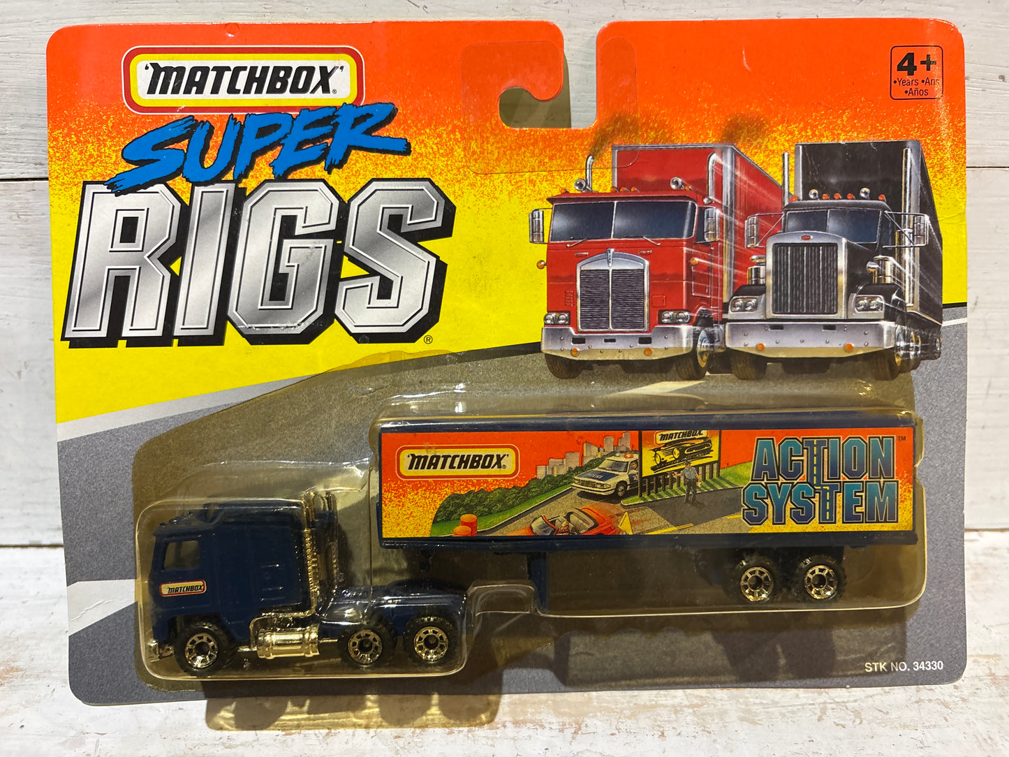 Matchbox Convoy Super Rigs - Kenworth Cabover with Box Trailer - Action System