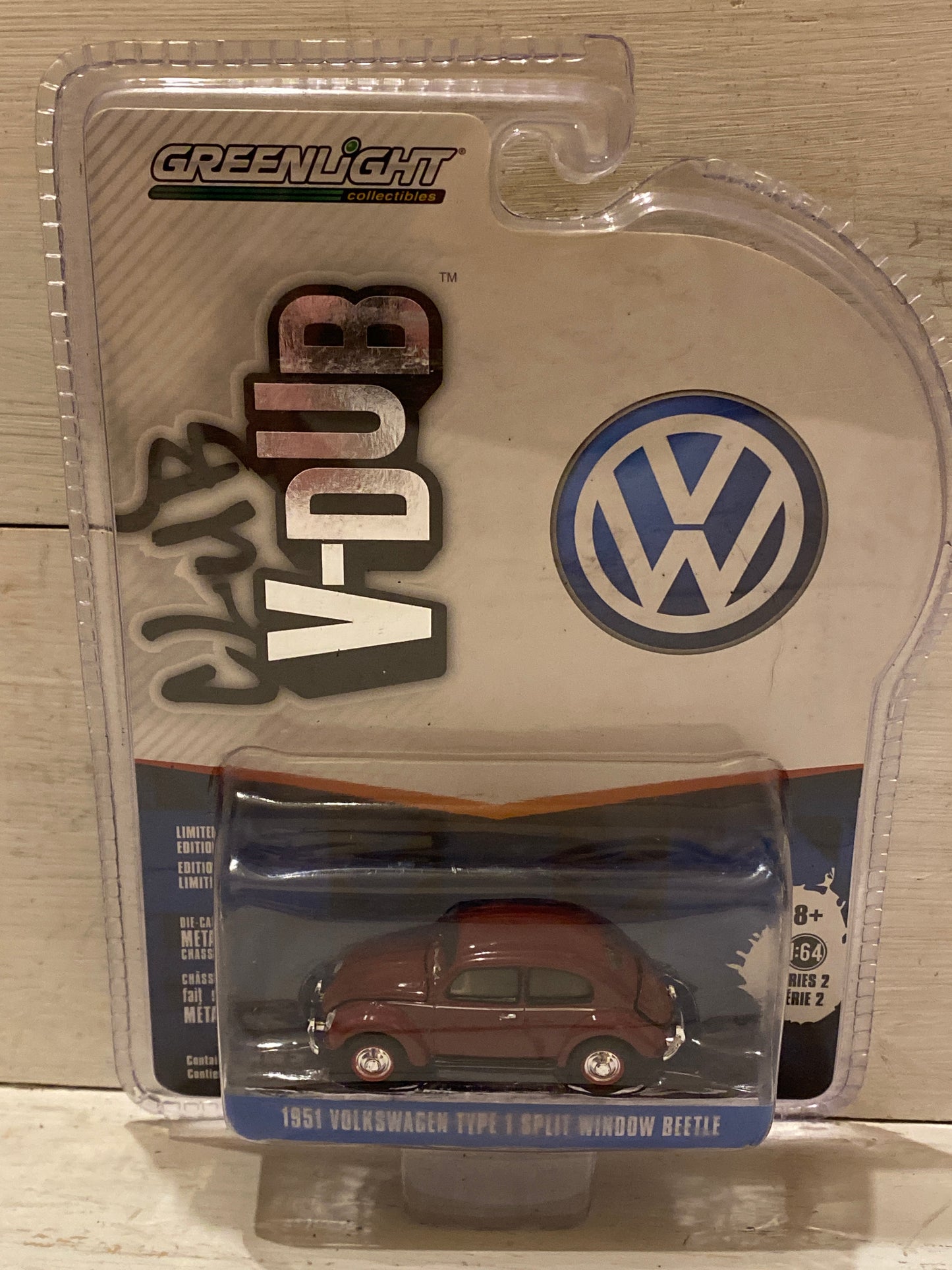 Greenlight Collectibles Club V-Dub Series 2 - 1951 Volkswagen Type 1 Split Window Beetle - Purple