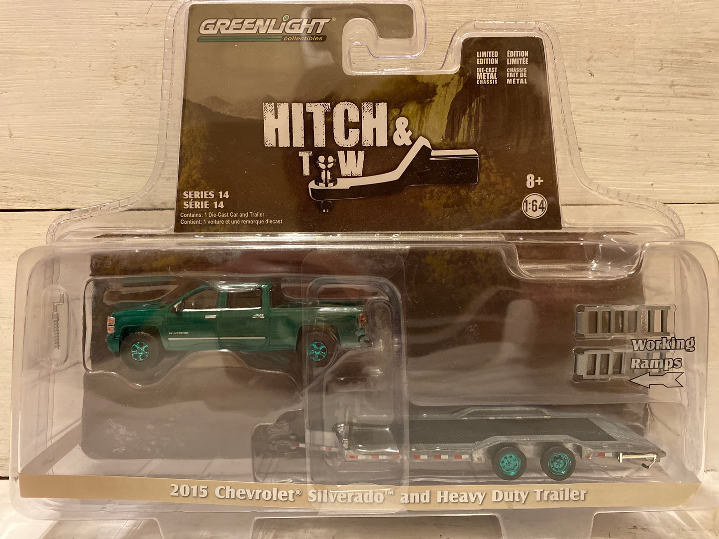 Greenlight Collectibles Hitch & Tow Series 14 - 2015 Chevrolet Silverado & Heavy Duty Trailer - Green Machine Chase