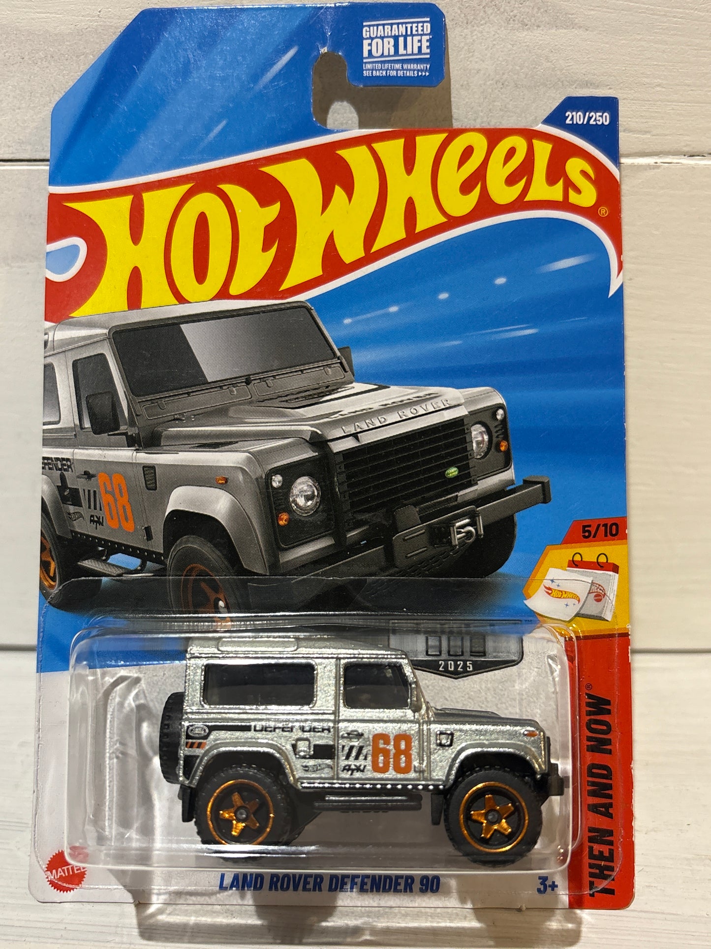 Hot Wheels - Land Rover Defender 90 - Then & Now - ZAMAC
