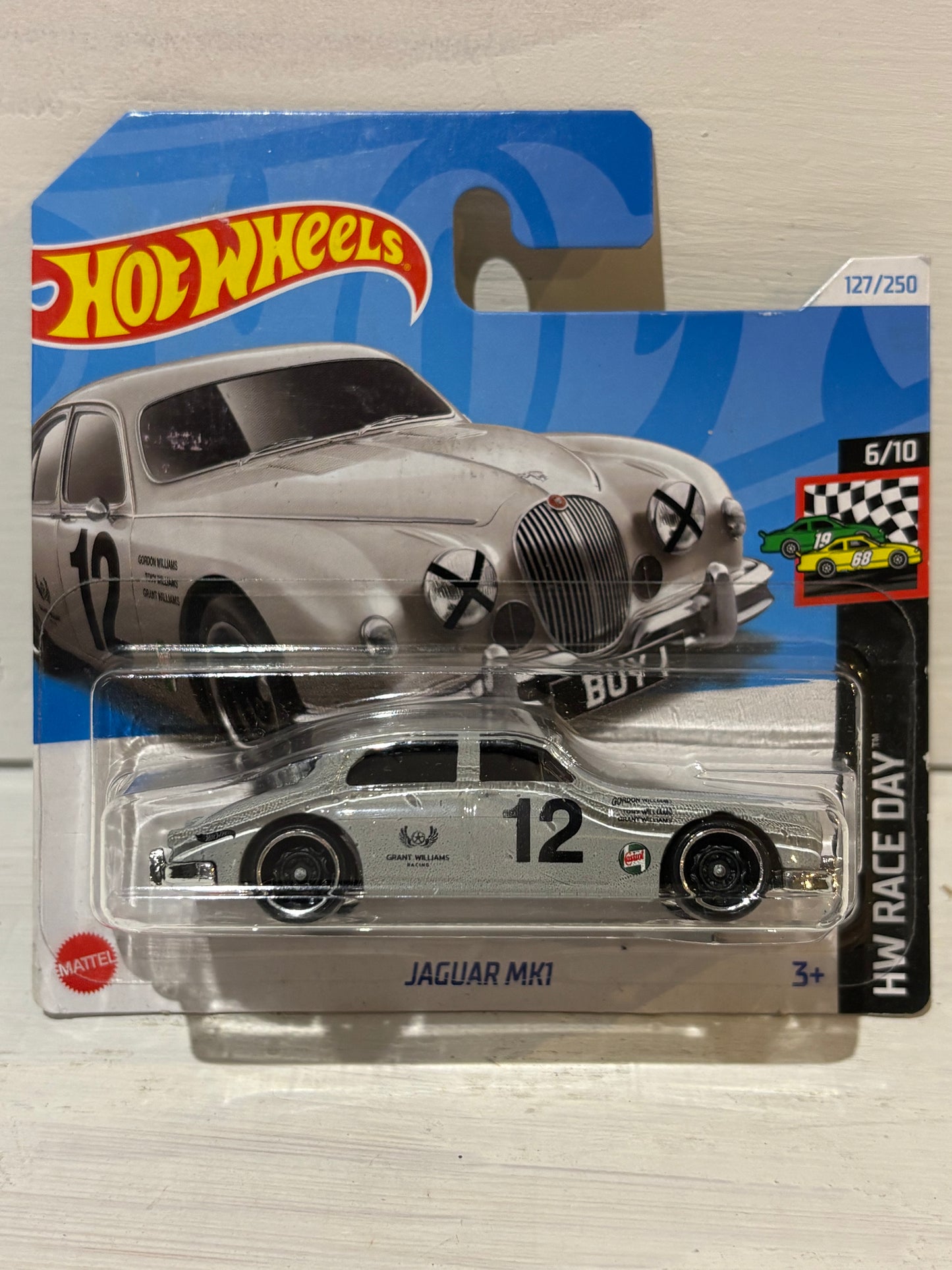 Hot Wheels - Jaguar Mk1 - HW Race Day - Grey