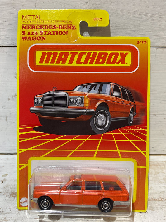 Matchbox Retro Series - Mercedes Benz S123 Station Wagon