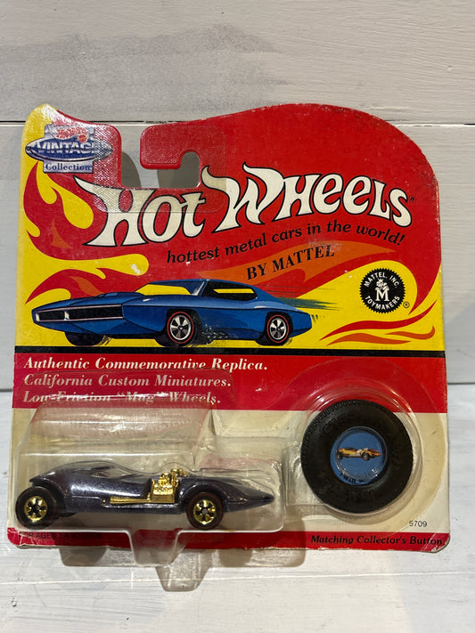 Hot Wheels Preproduction - Twin Mill - Never released on this card in this colour.