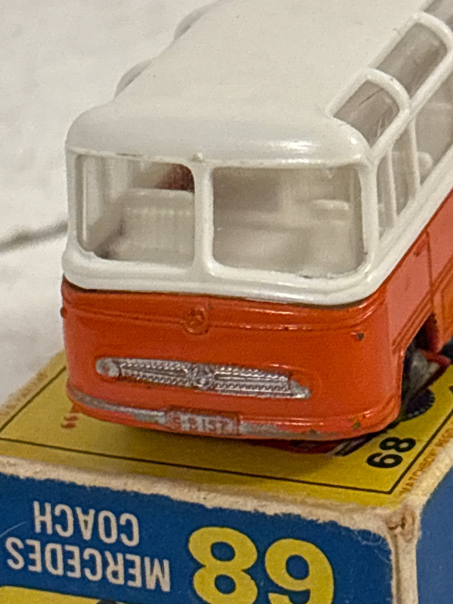 Matchbox - Mercedes Coach - Regular Wheels