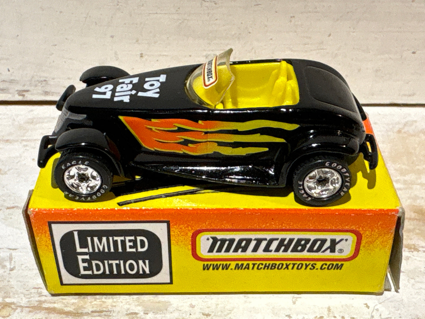 Matchbox - Plymouth Prowler - UK Toy Fair 97 - Yellow Interior