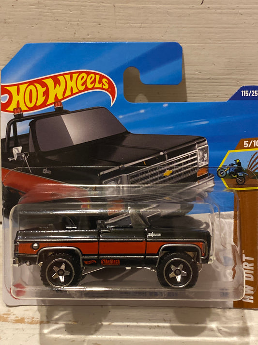 Hot Wheels - ‘75 Chevy Blazer Custom - Black & Red