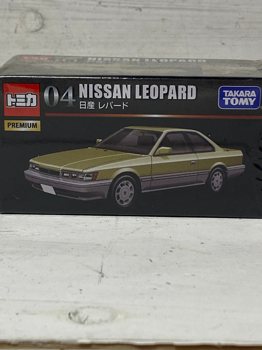 Tomica Premium 04 Nissan Leopard