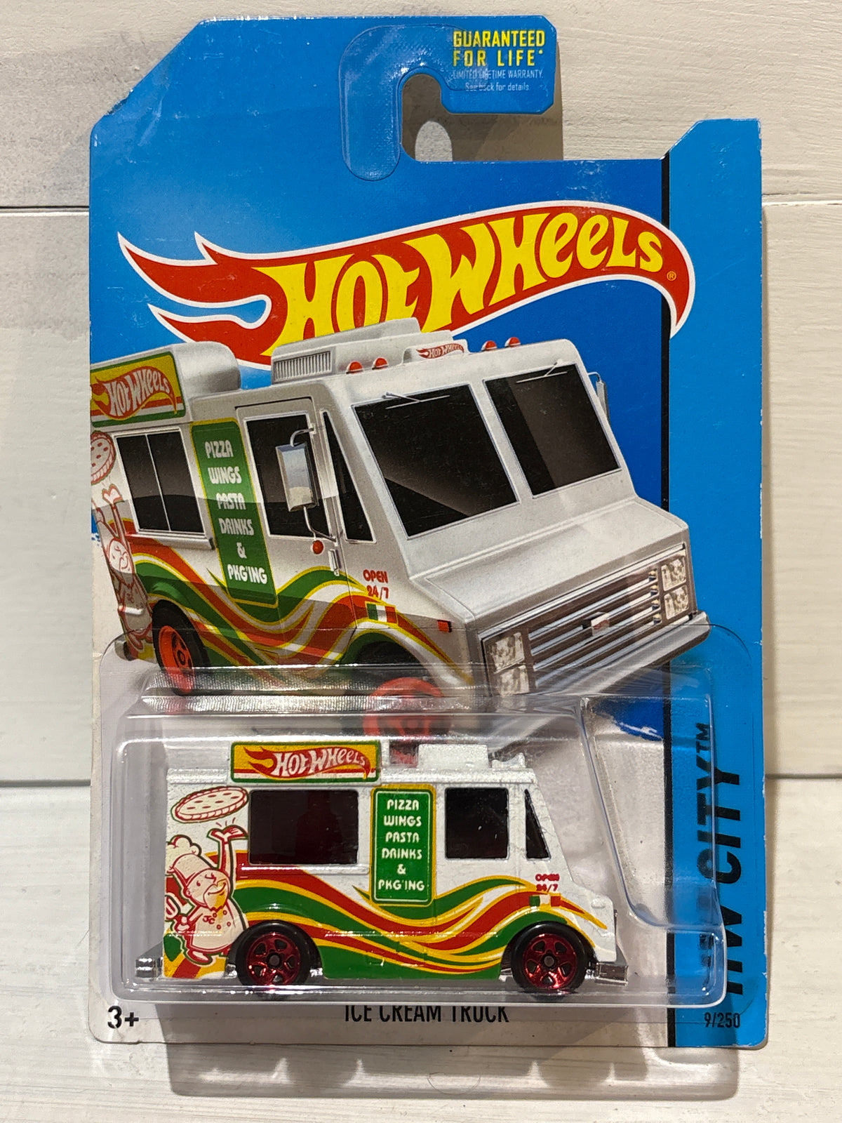 Hot Wheels - Ice Cream Truck - HW City - White with Red, Green & Yellow tampo