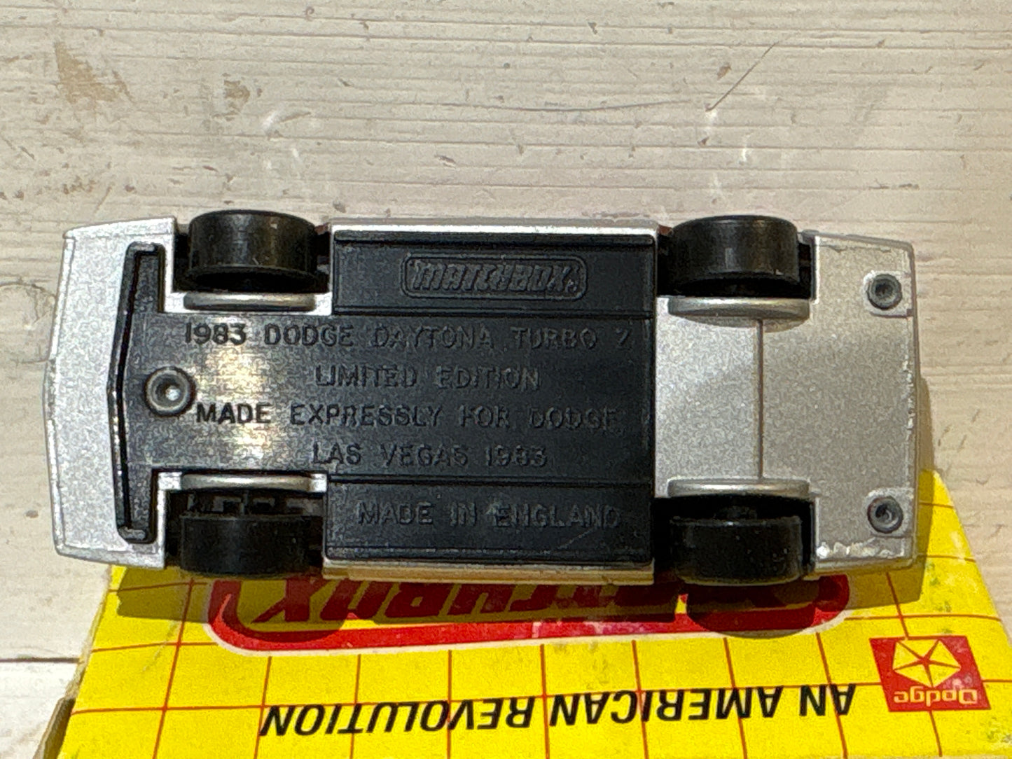 Matchbox - Las Vegas Dodge Pair - Dodge Daytona & Dodge Caravan