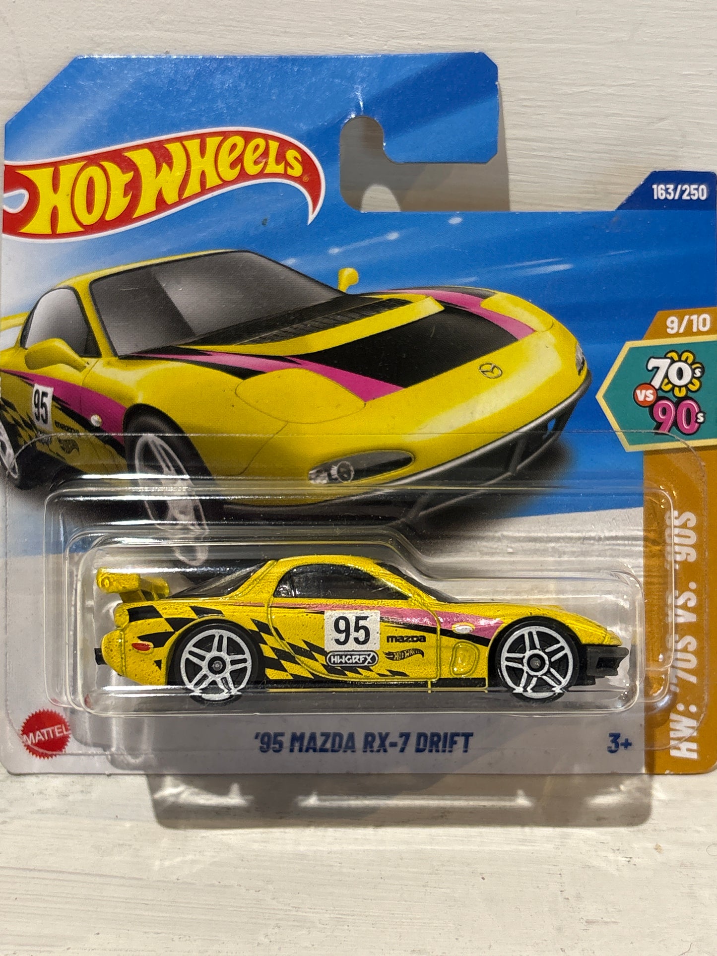 Hot Wheels - ‘95 Mazda RX-7 Drift - yellow - 70s vs 90s