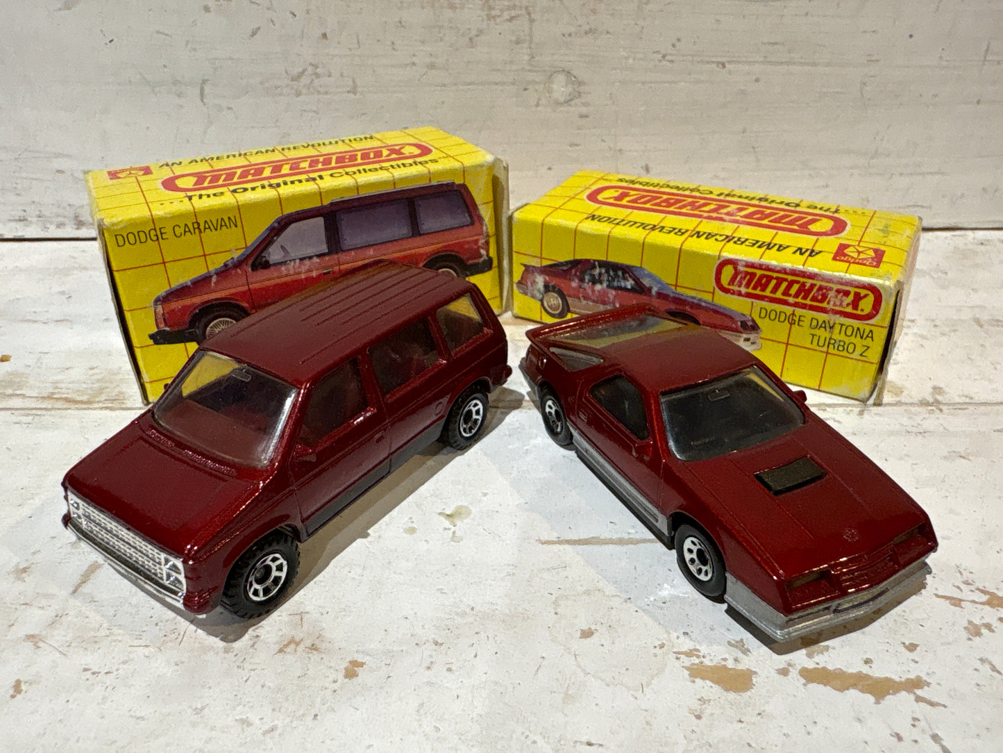 Matchbox - Las Vegas Dodge Pair - Dodge Daytona & Dodge Caravan