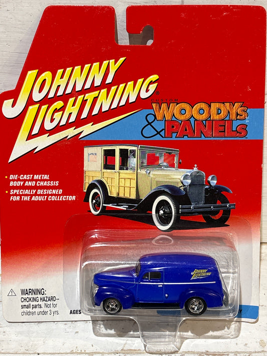 Johnny Lightning - Woodys & Panels - ‘40 Ford Sedan Delivery