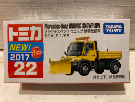 Tomica - 22 Mercedes Benz Unimog Snowplow