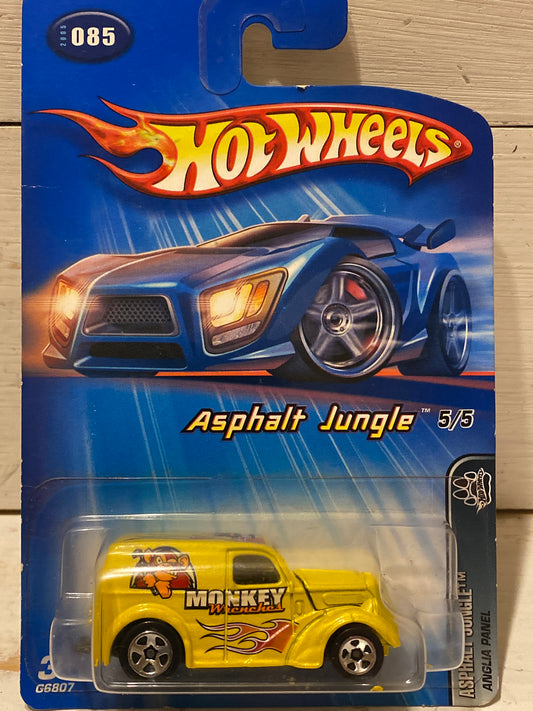 Hot Wheels - Anglia Panel van - Asphalt Jungle