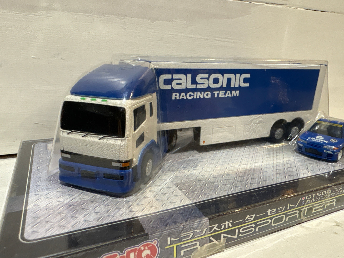 Choro-Q - GT500 Skyline GTR Calsonic Racing Team Transporter