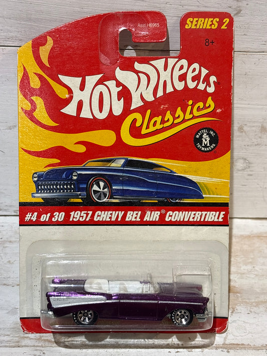 Hot Wheels Classics - 1957 Chevy Bel Air Convertible - Purple