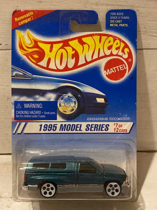 Hot Wheels - Dodge Ram 1500 - 1995 Model Series