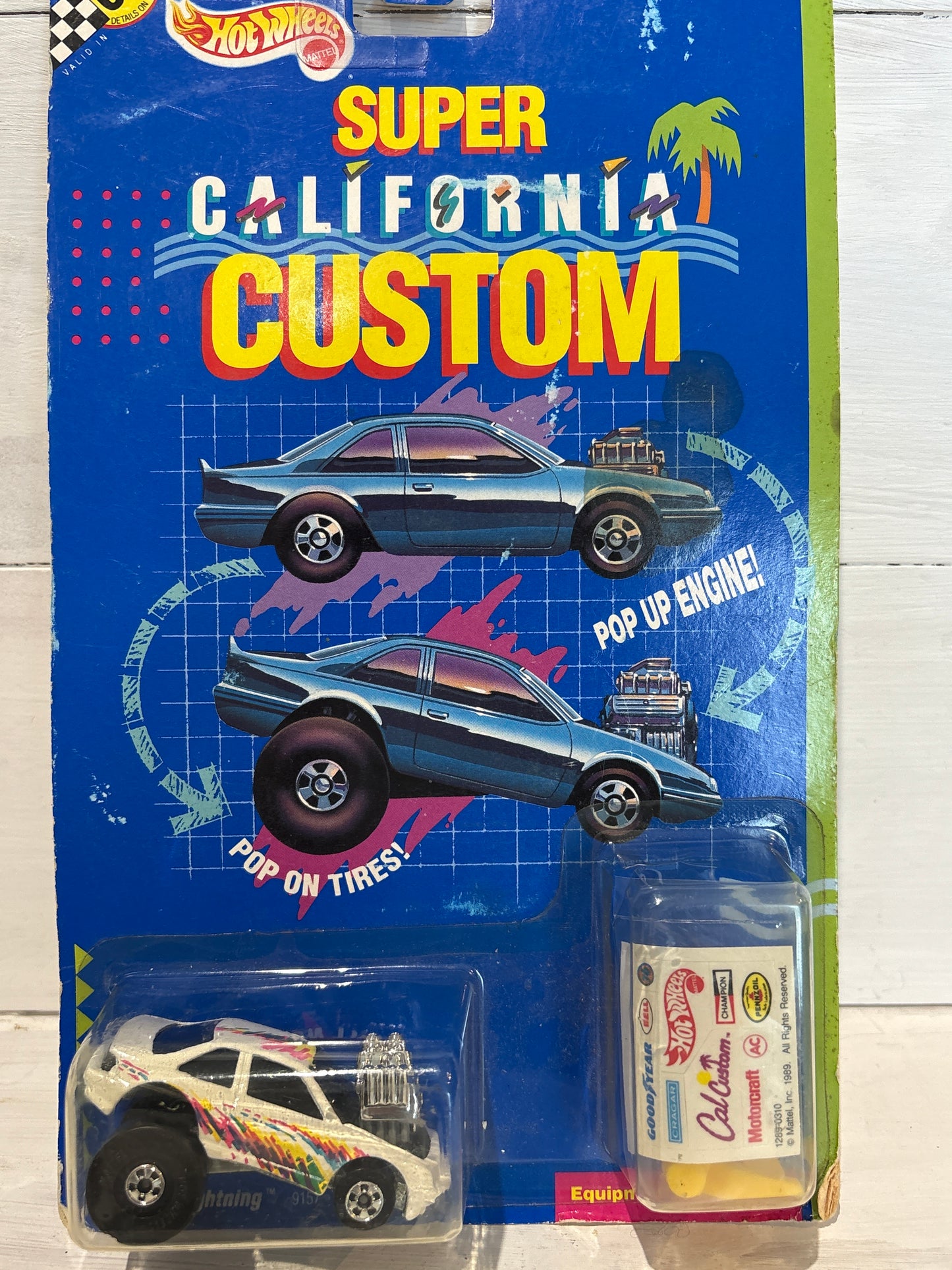Hot Wheels - Super California Custom- Laguna Lightning