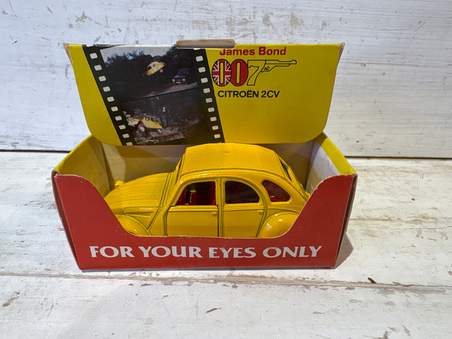 Corgi Juniors - James Bond 007 - For Your Eyes Only - Citroen 2CV
