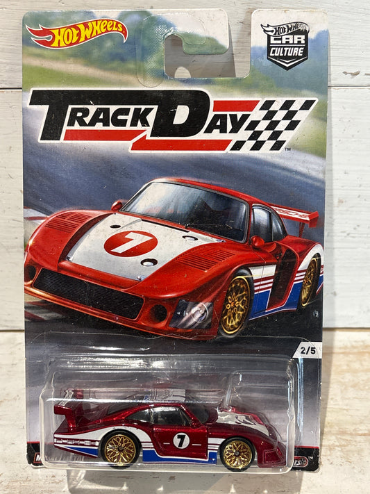 Hot Wheels Track Day - Porsche 935
