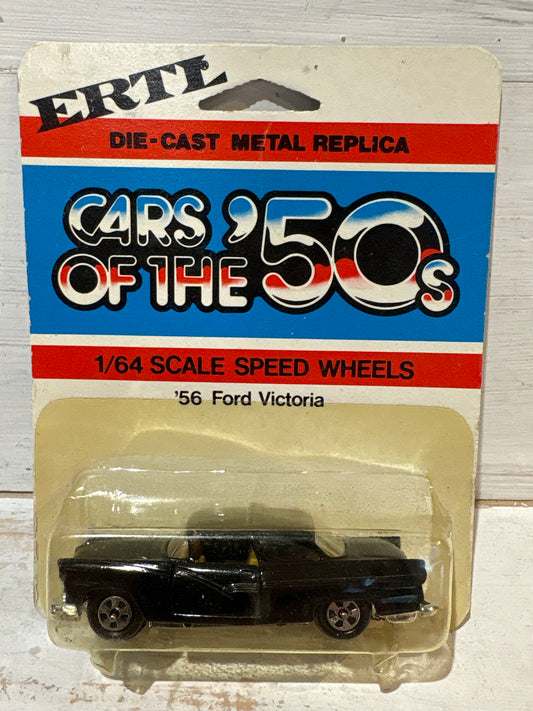 ERTL - Cars of the 50s - ‘56 Ford Victoria