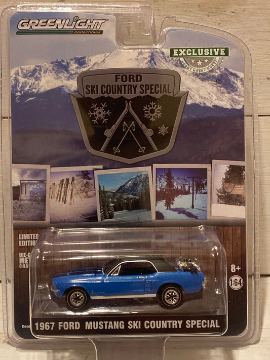 Greenlight Collectibles - 1967 Ford Mustang Ski Country Special