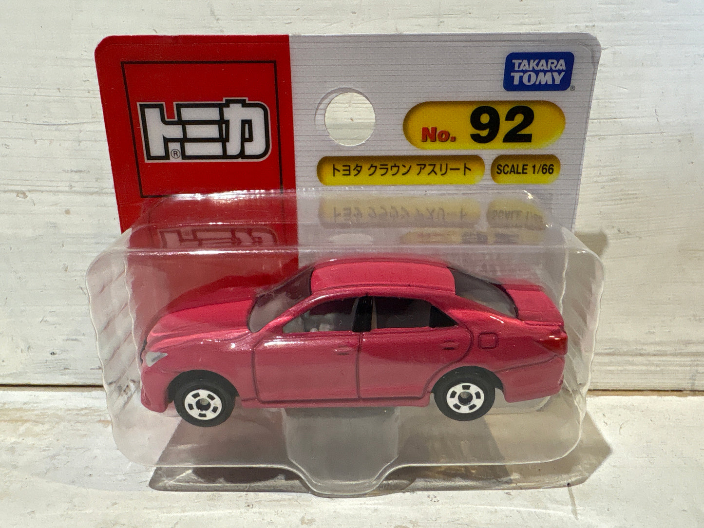 Tomica - 92 Toyota Crown Athlete on card
