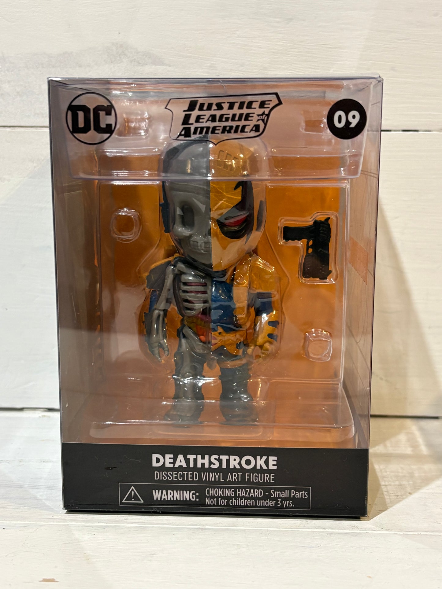 Mighty Jaxx - XXRay DC Comics - Deathstroke. Designed by Jason Freeny