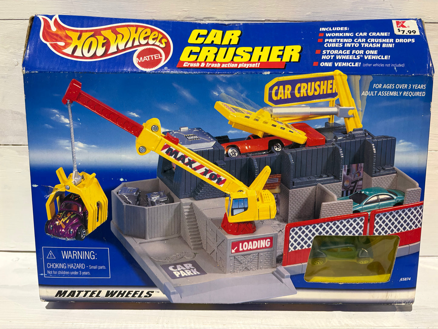 Hot Wheels - Car Crusher Playset with Rare Pearl Blue VW Bug