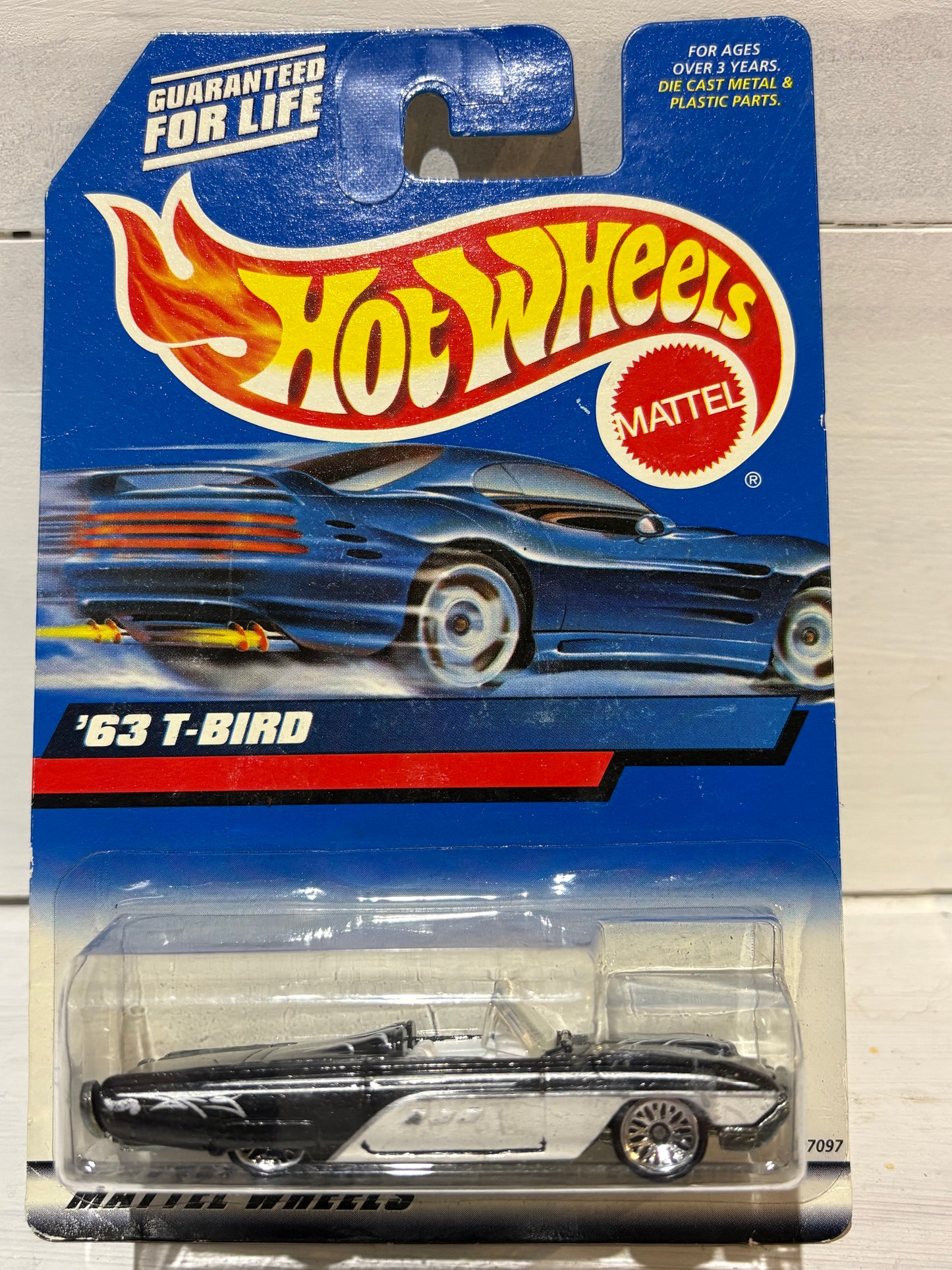 Hot Wheels - ‘63 T-Bird - Black over White