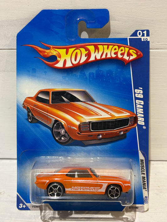 Hot Wheels - ‘69 Camaro - Muscle Mania ‘09 - Orange